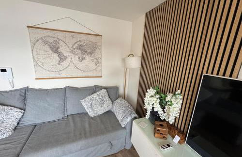 Lakeside Penthouse View - Photo 9