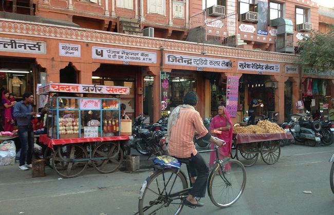 Bazar, artigianato e cucina della Città Rosa - Tour a piedi - Foto 1
