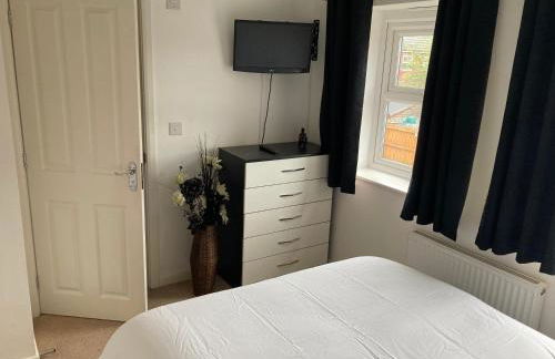 Cheerful Home FOR FOOTBALL, DOCKS AND CITY CENTRE - Foto 8