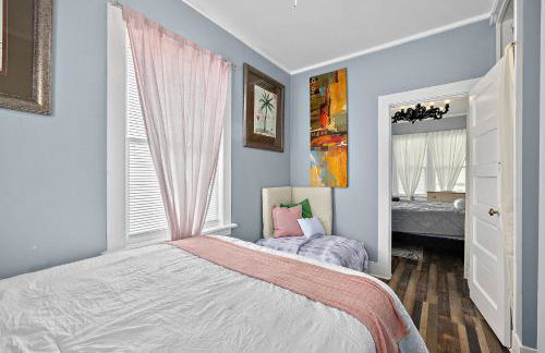 Casa Bella- Chic, Retro Apt- Steps to Historic District! - Foto 19