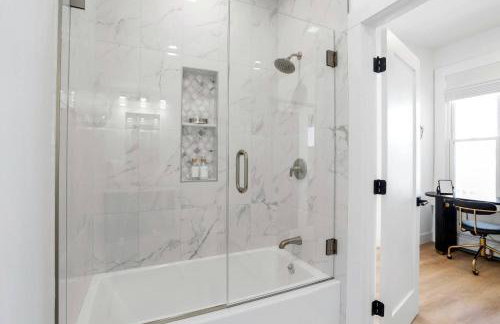 Harbor Haven, Apt #5, 3BR/2BA - Foto 2