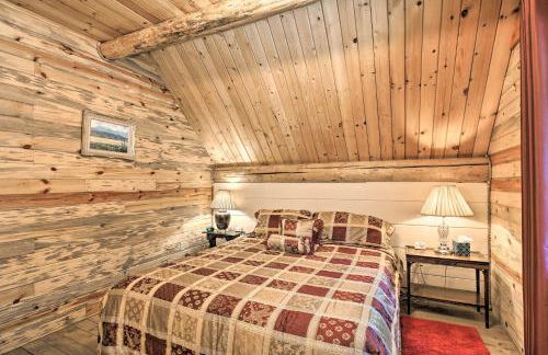 Expansive Moyie Riverfront Cabin - Pets Welcome! - Foto 16