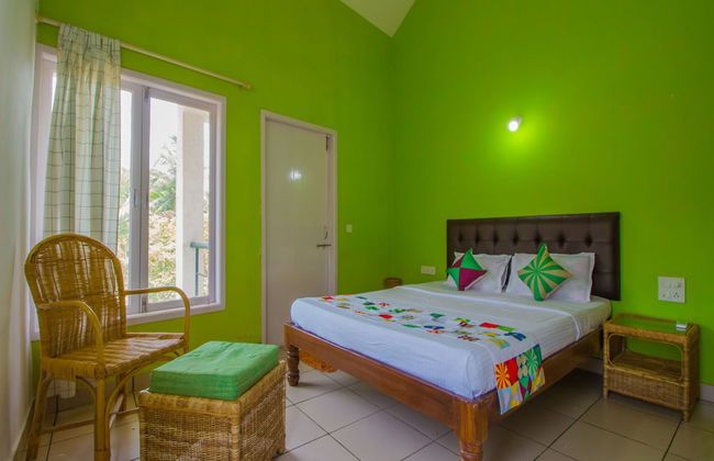 OYO 13840 Home Radiant 2BHK LPK Waterfront - Photo 1