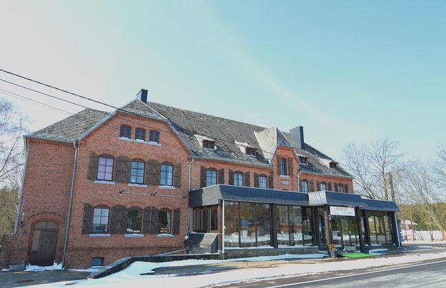 Former Hotel with Swimming Pool, Hot Tub, Sauna for Family Groups - Foto 1