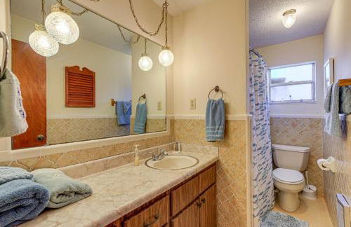 6 Mi to Manatee Springs! Family Riverfront Getaway - Foto 14