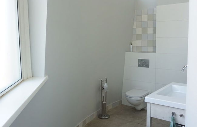 Holiday Home in Vlissingen With Garden - Photo 25