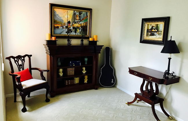 Private-Luxurious Mediterranean Villa - Photo 23