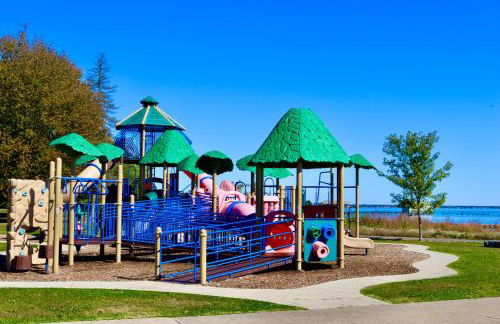 Near Detroit Metro Area New Baltimore Home! - Foto 26