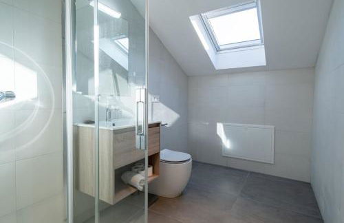 Edificio Santiago by Plaza Mayor Apartamentos - Photo 28