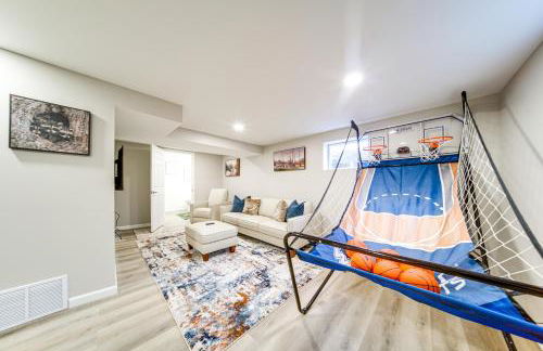 Walk to Lake Pet-Friendly Cottage in Jamestown! - Foto 2