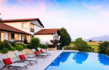Spacieuse villa de vacances avec piscine privée - Foto 2