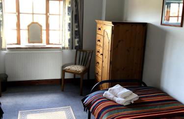 Pilgrims - Traditional flint cottage with open fire - Foto 9