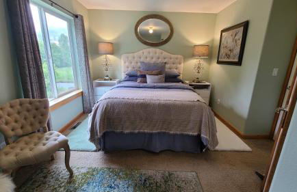 Mt Rainier Way Bedroom with Private Full Bath - Foto 1
