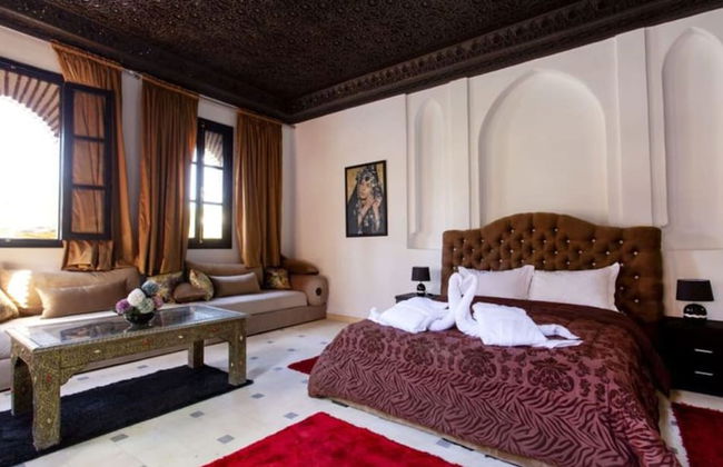 Palace With 2 Villas and 2 Swimming Pools in Sidi Abdellah Ghiat - Foto 1