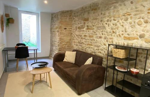 Vaste Appartement Rénové - Centre Ville - Foto 1
