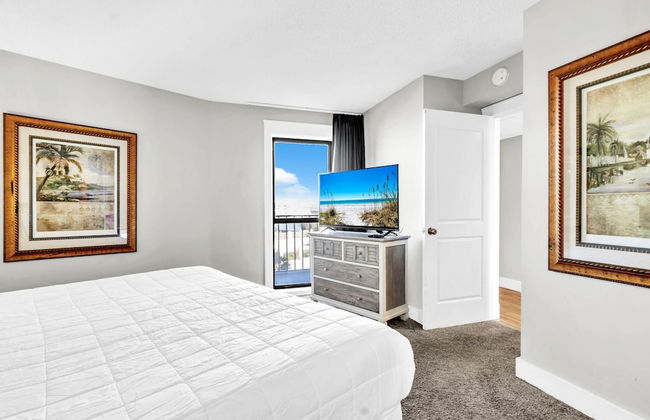 Edgewater Tower 1-305 - Foto 23