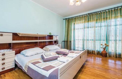 3 Bedroom Amazing Home In Jurdani - Photo 36