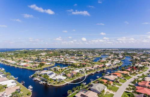 Villa Hibiscus-Waterfront-Free Heated Pool-Dock-Bikes-Other Amenities - Photo 73