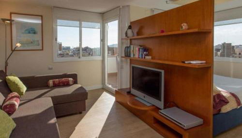 Gaudi penthouse with terrace views - Photo 2