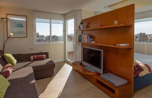 Gaudi penthouse with terrace views - Photo 2