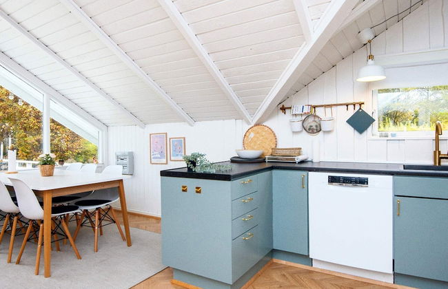 6 Person Holiday Home in Farvang - Photo 7