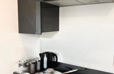 Digbeth Luxury 1 Bed Studio Apartment - Photo 17