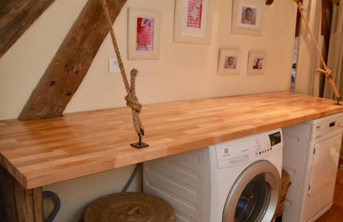 Cottage Mackinley, séjour spacieux et chaleureux, salon de jeux, grande salle à manger, 15 pers, Centre Historique, gare TER - Foto 37