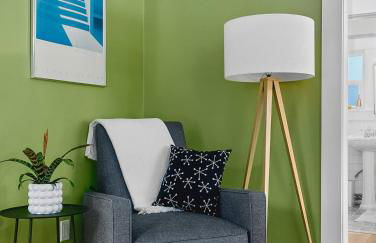 Greenlake Craftsman - Hot Tub, AC, Dog Friendly - Photo 39