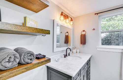 Waterfront Retreat with Hot Tub in Gun Barrel City! - Foto 16