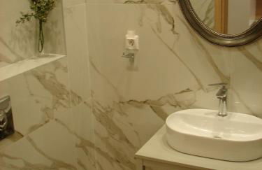 FOUR REASONS - Foto 51