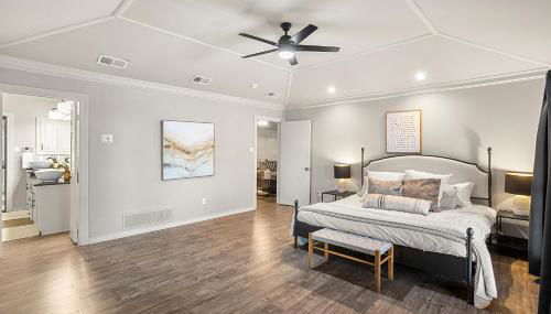 Cosy Waterfront Home - Photo 3