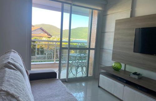 Apt Pé na Areia Floripa - Praia dos Açores - Churrasqueira na Varanda e Piscina - Foto 10