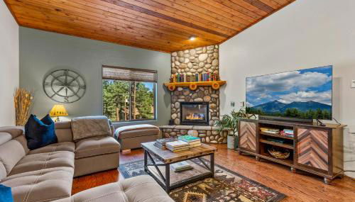 Spacious A-frame Pines Cabin 12 Beds Loft Game Room - Foto 5