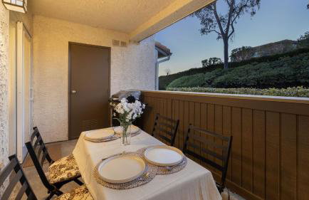 Walk to Beach Pool Hot Tub Private Patio Parking Seabreeze Retreat - Foto 5