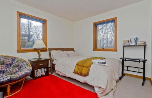 Amherst Woodland Escape - Foto 10