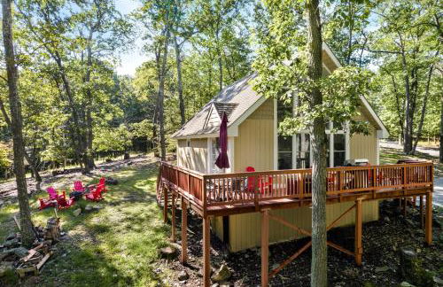 Modern Cabin w Hot Tub & Indoor Pool Gym Access! - Foto 35