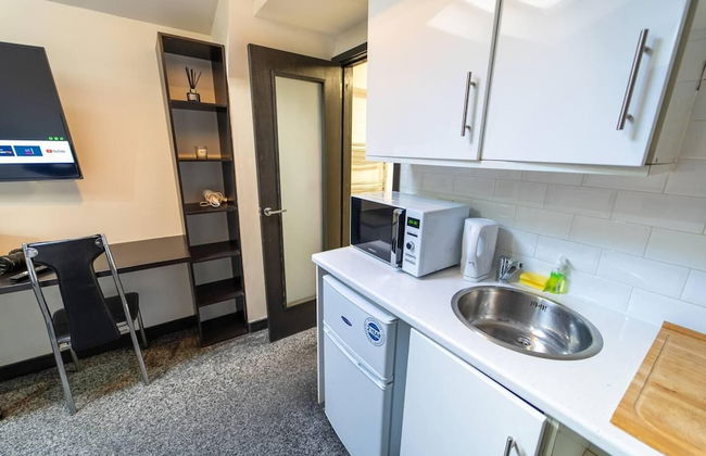 Studio Close to University of Birmingham - Photo 6