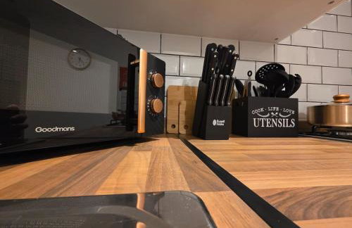 Cambridge Stylish Hot Tub Stay Sleeps 10 - Foto 33