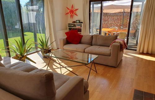 Island Retreat with HotTub - Foto 10