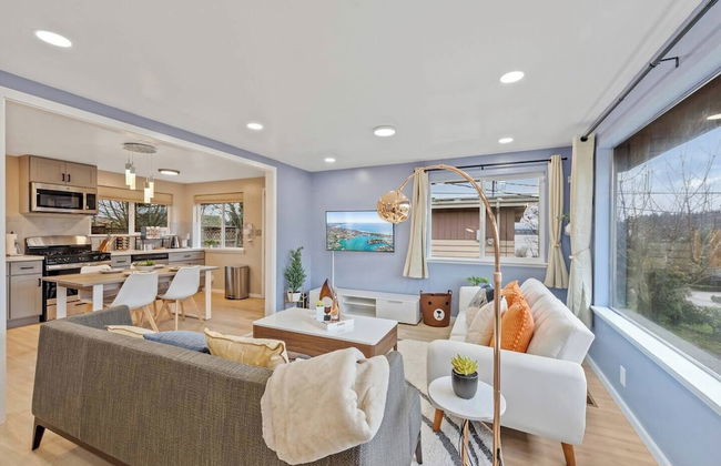 Lakeview Home in Renton, Walk to Beach, AC, Fenced - Photo 19