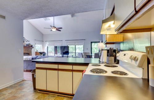 Bryce Resort Getaway with Sauna, 1 Mi to Lake Beach! - Foto 8