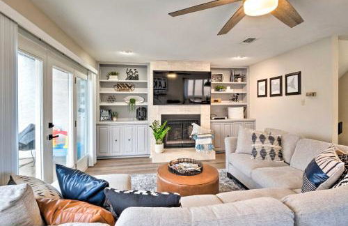 Waterfront Horseshoe Bay Retreat with Game Room! - Foto 3