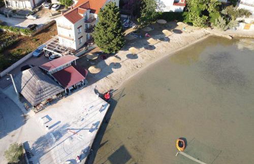 Apartments with parking space Kraj, Pasman - 8213 - Photo 6