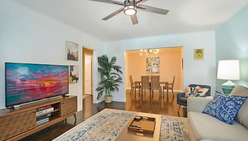 Steps to Beach & Downtown! Spacious Beach Bungalow #2 - Foto 4