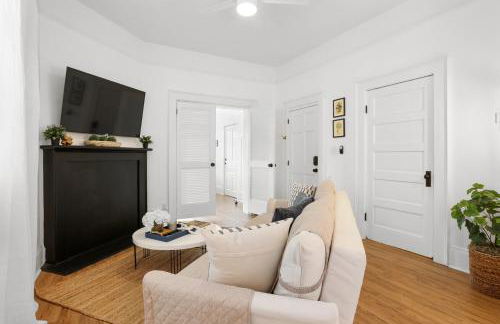 Bright Historic Home, Recently Renovated, Near Downtown, SCAD, & Starland Yard - Foto 31
