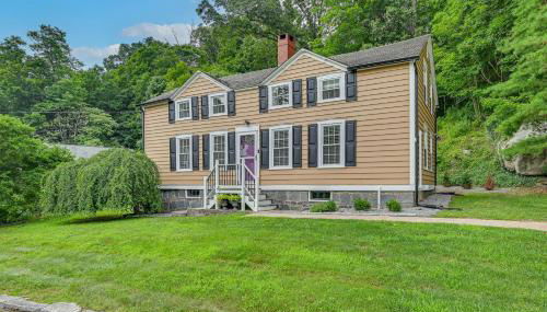 Cottage-Chic Retreat Less Than 1 Mi to Connecticut River! - Foto 2