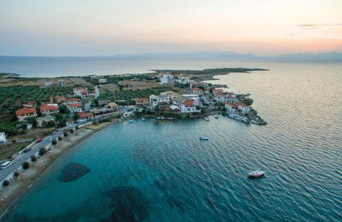 Lakonia Bay Apartments - Photo 25