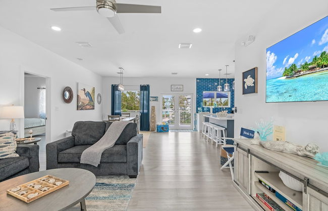 Blue Pearl New Waterfront Haven with Heated Pool ,70 Foot Dock, and More! - Foto 22