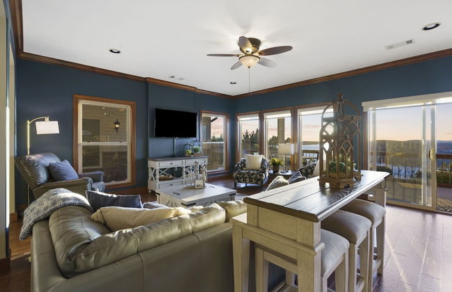 Table Rock Manor at Whitefish Bay - Photo 20