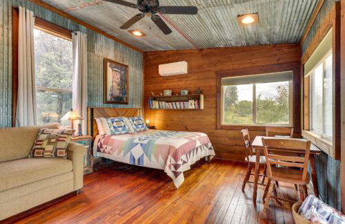 Rustic Eco-Cabin Llano River Getaway on 68 Acres! - Foto 4